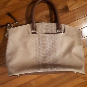 London Fog Woman's handbag